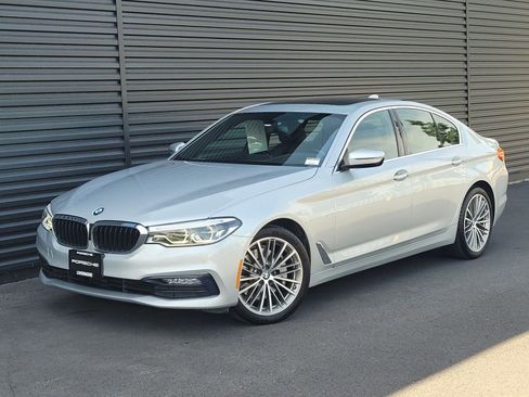 Used 2017 BMW 540i RWD image 1