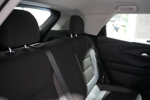 Used 2023 Chevrolet TrailBlazer LT w/ Convenience Package AWD/4WD image 17