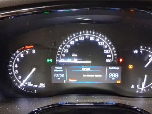 Used 2018 Cadillac XT5 Luxury w/ Driver Awareness Package image 28