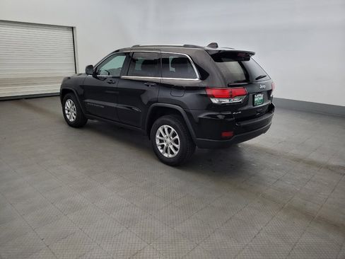 Used 2021 Jeep Grand Cherokee Laredo AWD/4WD image 3