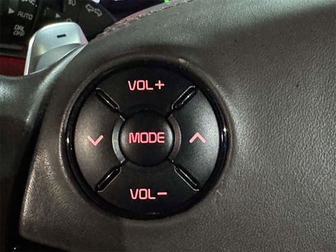 Used 2016 Kia K900 Luxury image 23