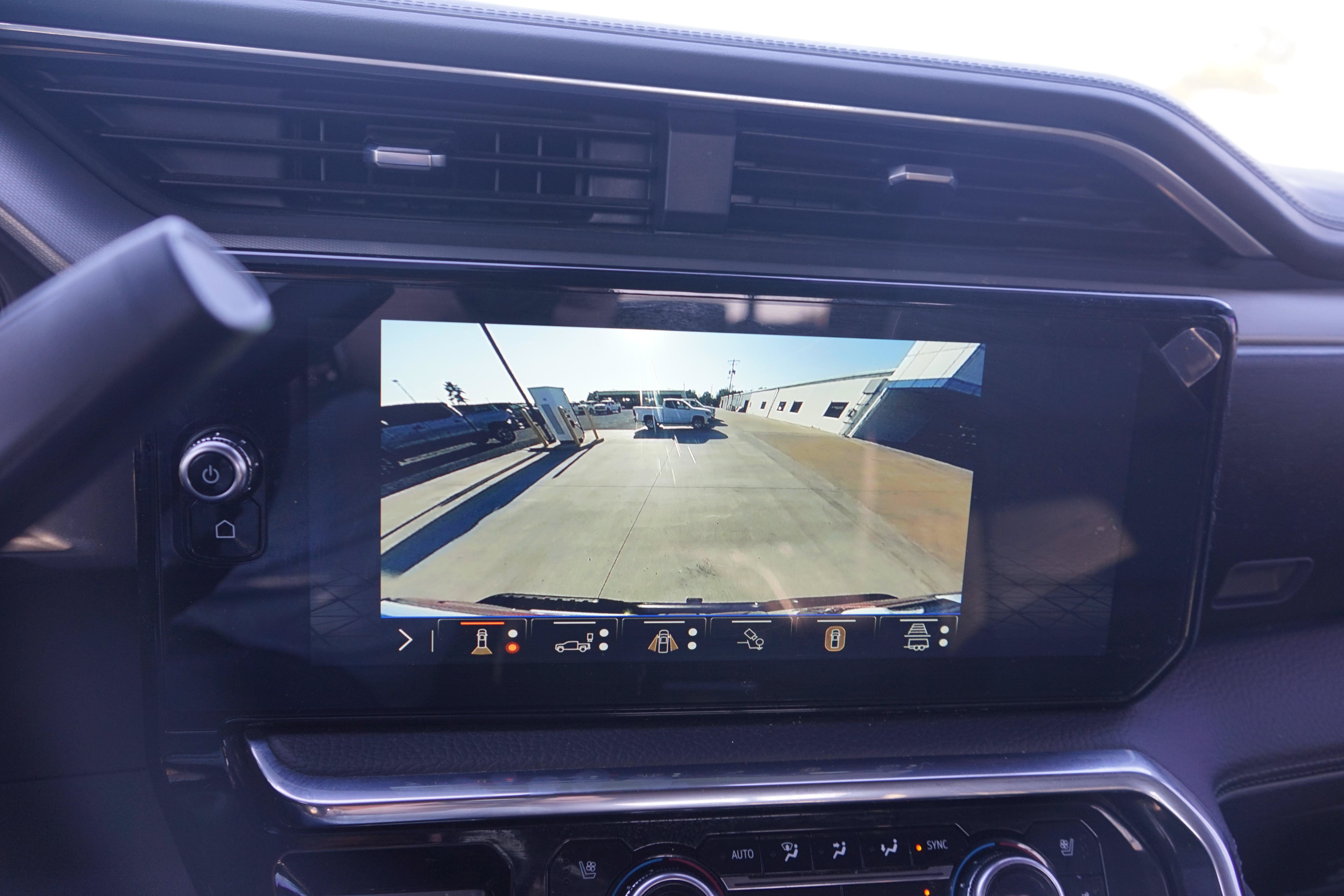 Used 2025 GMC Sierra 2500 Denali AWD/4WD image 15