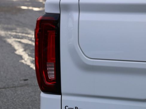 Used 2021 GMC Sierra 1500 SLT w/ SLT Premium Package image 6