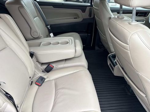 Used 2023 Honda Odyssey Touring image 19