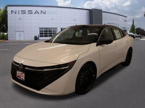 New 2026 Nissan Sentra SR w/ SR Premium Package FWD image 5