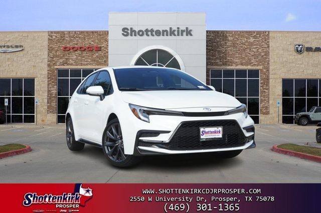 Used 2026 Toyota Corolla SE FWD image 1