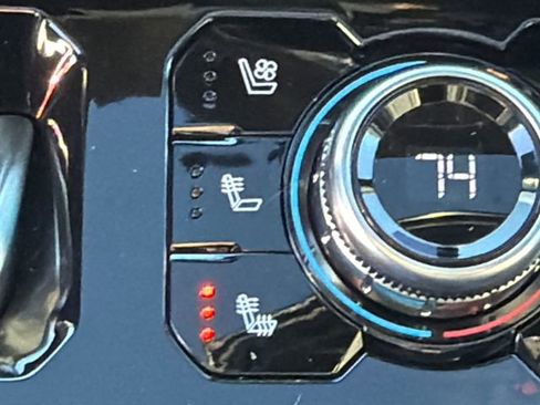 Used 2023 GMC Sierra 1500 AT4X image 30