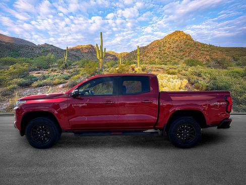 Used 2023 Chevrolet Colorado LT w/ LT Convenience Package II AWD/4WD image 7