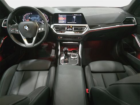 Certified 2022 BMW 330i 330i w/ Driving Assistance Package image 10