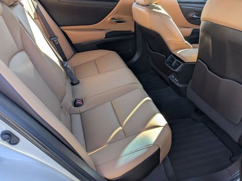 Used 2021 Lexus ES 350 w/ Premium Package image 19