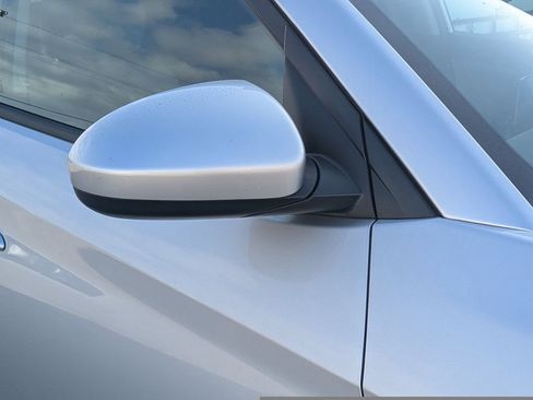 Used 2019 Hyundai Tucson SE image 11