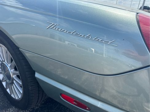 Used 2004 Ford Thunderbird Pacific Coast RWD image 4