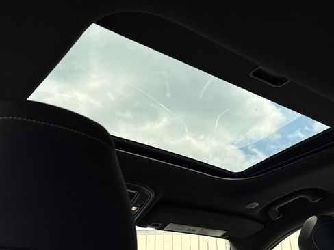 New 2025 Jeep Grand Cherokee L Laredo w/ Luxury Tech Group I image 23