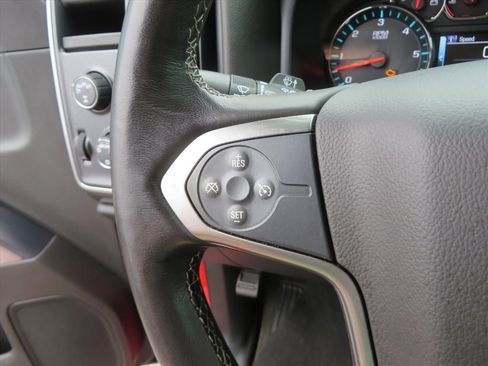 Used 2018 Chevrolet Silverado 1500 LT image 17