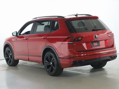 Used 2024 Volkswagen Tiguan SE R-Line image 42