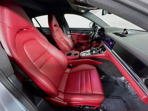 Used 2022 Porsche Panamera 4 Platinum Edition AWD/4WD image 29