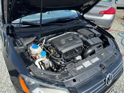 Used 2015 Volkswagen Passat 1.8T Limited Edition image 5