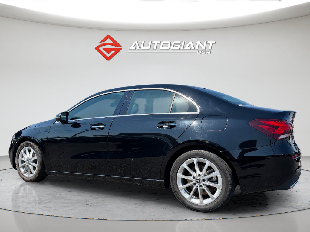 Used 2021 Mercedes-Benz A 220 image 3