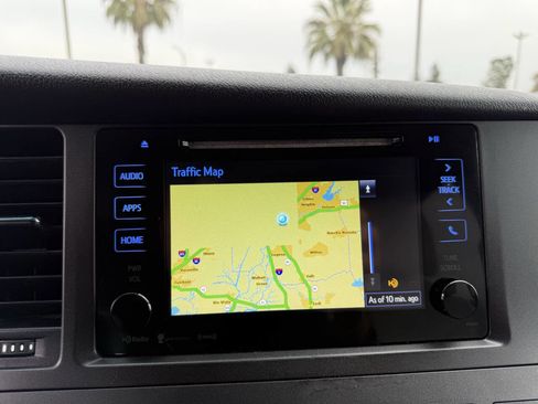 Used 2016 Toyota Sienna LE image 20