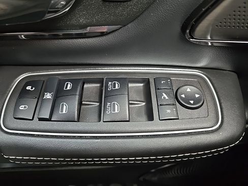 Used 2023 RAM 1500 Limited image 25