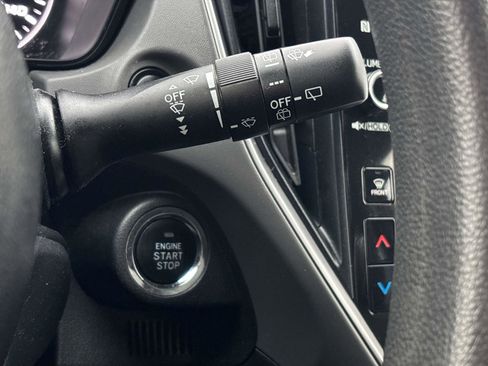 Used 2024 Subaru Crosstrek 2.0i Premium image 29