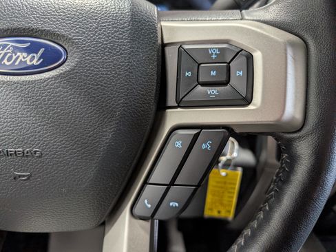 Used 2022 Ford F250 Lariat w/ Tremor Off-Road Package AWD/4WD image 23