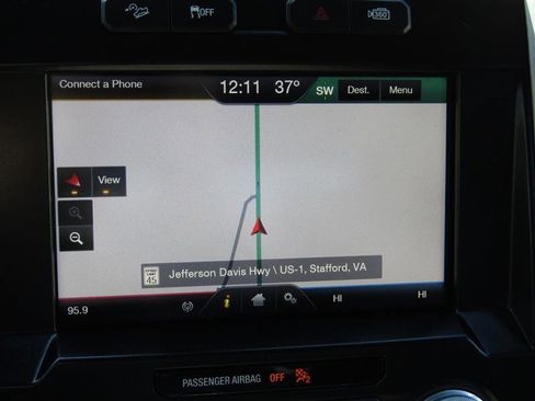 Used 2015 Ford F150 Platinum w/ Equipment Group 701A Luxury image 19