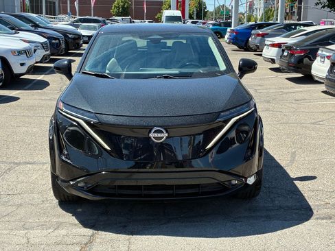 Used 2023 Nissan Ariya AWD image 11