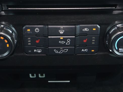 Used 2018 Ford F150 XLT w/ Equipment Group 302A Luxury RWD image 26