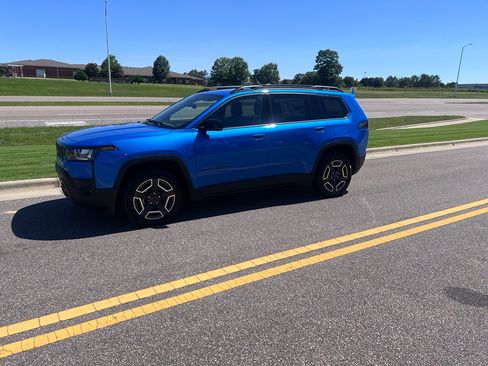 New 2026 Jeep Cherokee Limited AWD/4WD image 9
