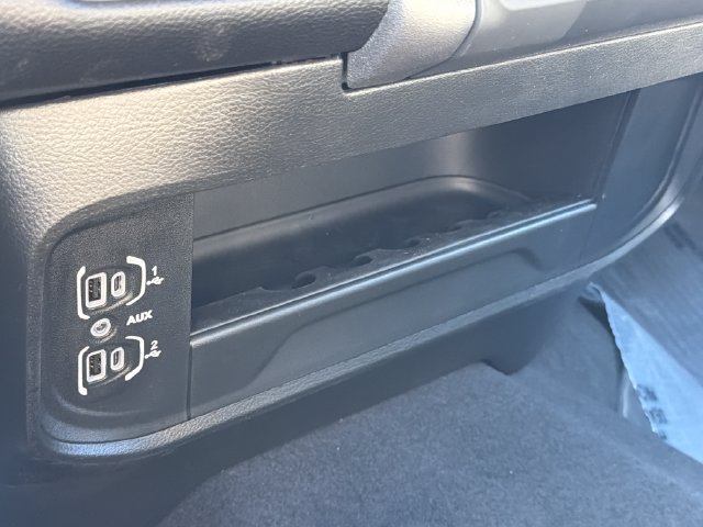 New 2027 RAM 3500 Big Horn AWD/4WD image 21