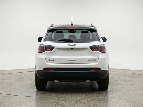 Used 2025 Jeep Compass Limited image 7