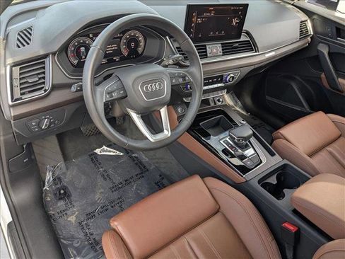Certified 2023 Audi Q5 2.0T Premium Plus w/ Premium Plus Package AWD/4WD image 9