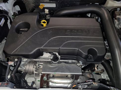 Used 2024 Chevrolet Equinox LS FWD image 30