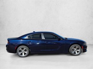 Used 2015 Dodge Charger SXT video 3