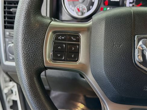 Used 2021 RAM 1500 Classic SLT image 14