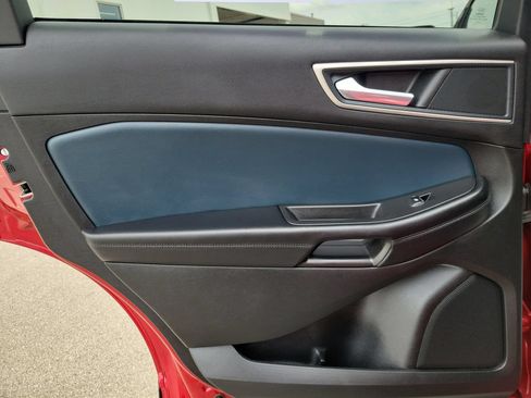 Certified 2023 Ford Edge SEL w/ Sport Appearance Package AWD/4WD image 11