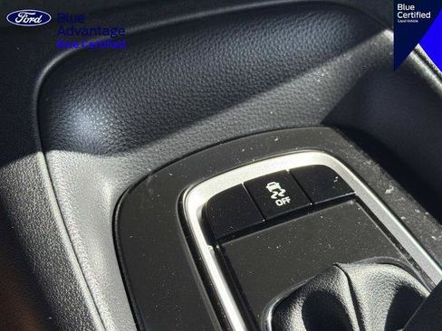 Used 2025 Toyota Corolla LE FWD image 25