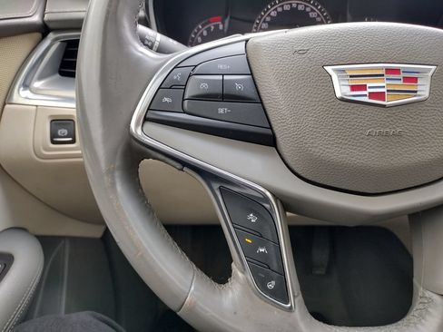 Used 2017 Cadillac XT5 Premium Luxury FWD image 23