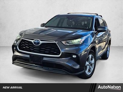 Used 2020 Toyota Highlander LE