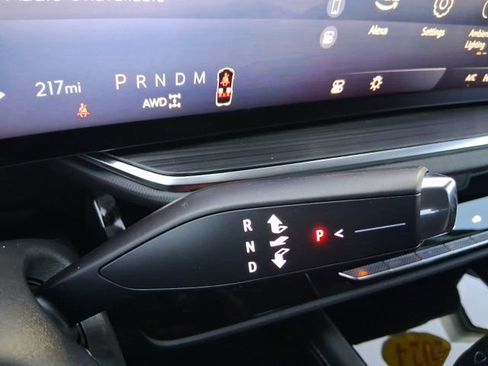 Used 2024 Buick Envision Preferred image 22