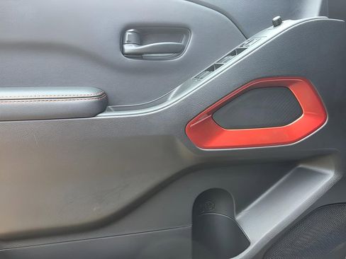 New 2026 Nissan Frontier PRO-4X w/ Pro-4x Convenience Package image 17