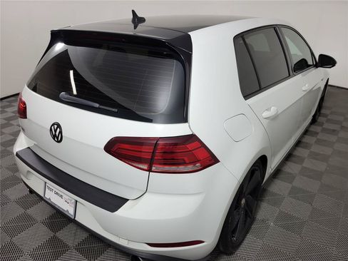 Used 2020 Volkswagen Golf 4-Door FWD image 6