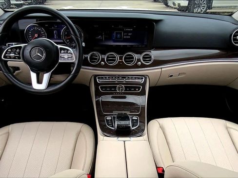 Used 2019 Mercedes-Benz E 300 image 16