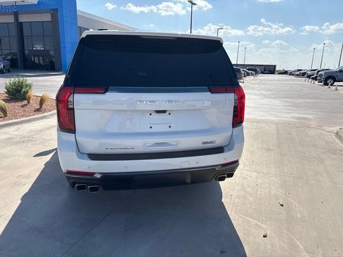 Used 2026 GMC Yukon XL Denali Ultimate AWD/4WD image 9