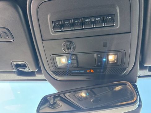Used 2024 Ford Bronco Outer Banks AWD/4WD image 39