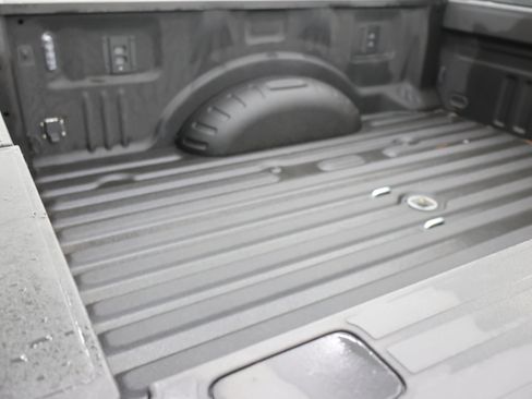 Used 2024 Ford F250 Lariat w/ Lariat Ultimate Package AWD/4WD image 5