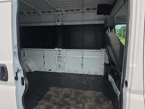 Used 2018 RAM ProMaster 2500 FWD image 8