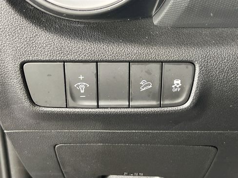 Used 2023 Hyundai Kona SEL w/ Convenience Package image 10