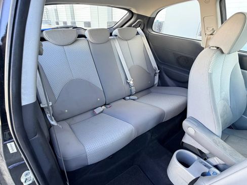 Used 2011 Hyundai Accent GS w/ Premium Pkg 3 FWD image 12